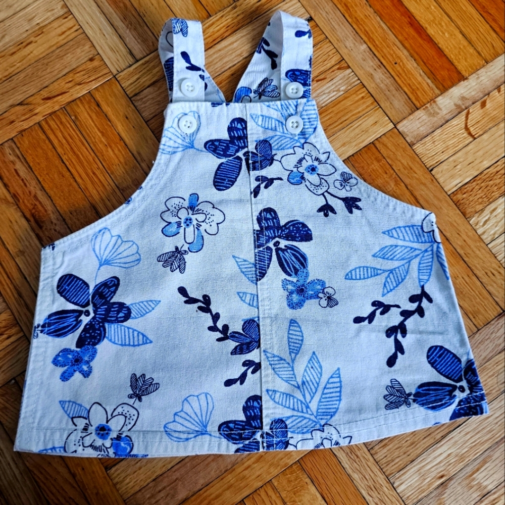 Carter's overall skirt size 3mths